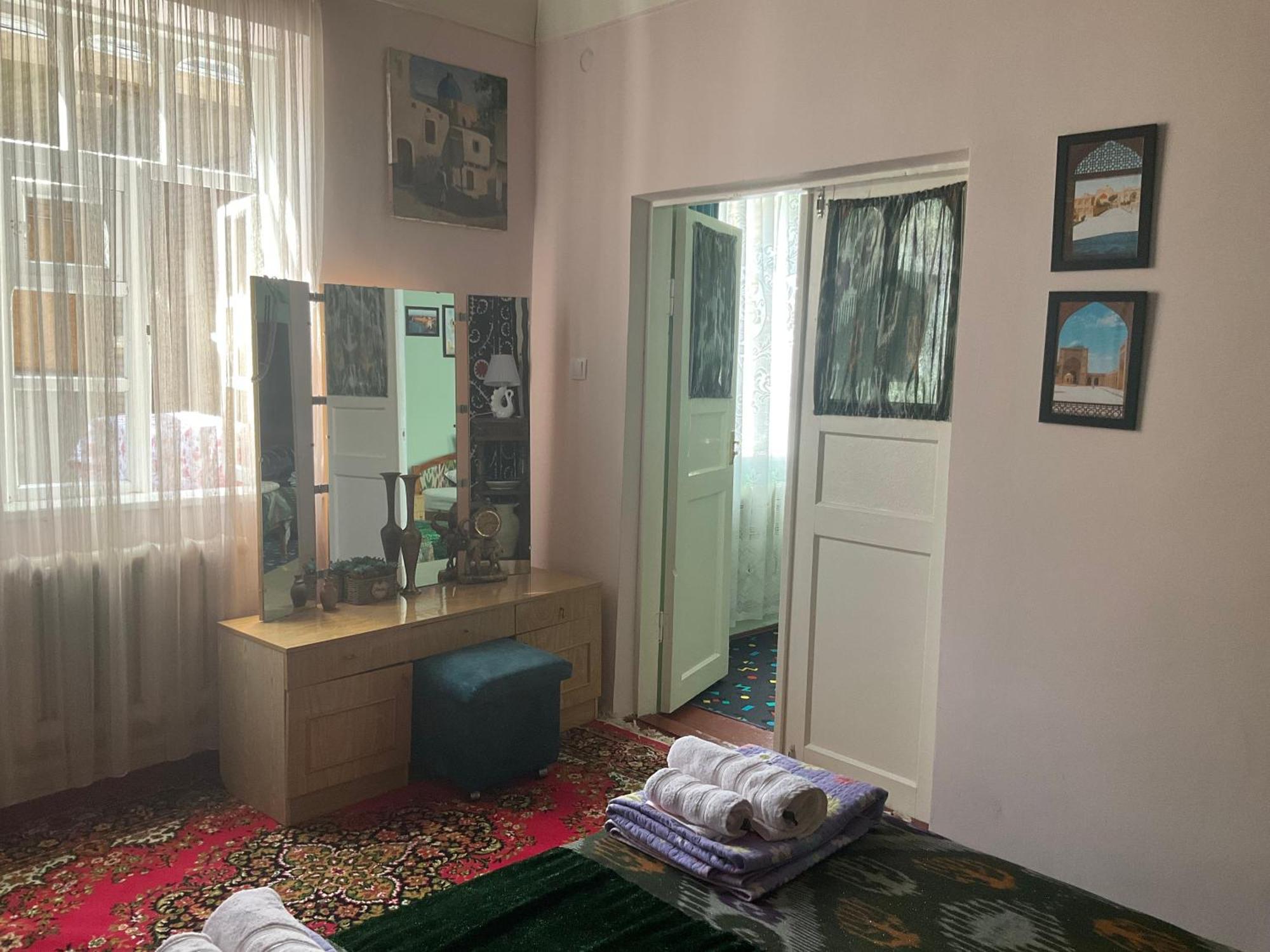 Barlos - Уютная, Семейная Атмосфера Buchara Exteriér fotografie